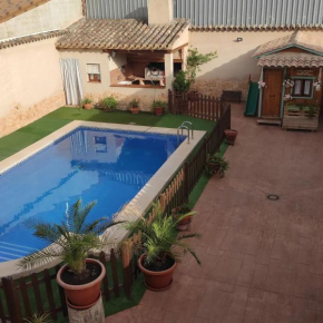 CASA RURAl EL PAJAR VIVIENDA PRIVADA CON PISCINA COMPARTIDA